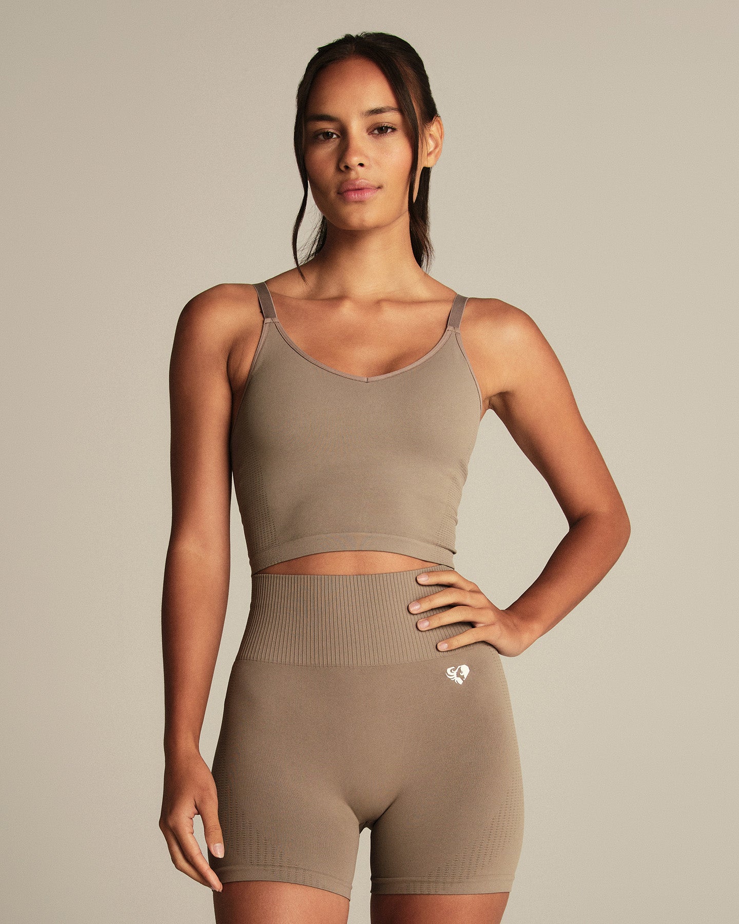 Power Seamless Built-In Bra Tank | Taupe Grey